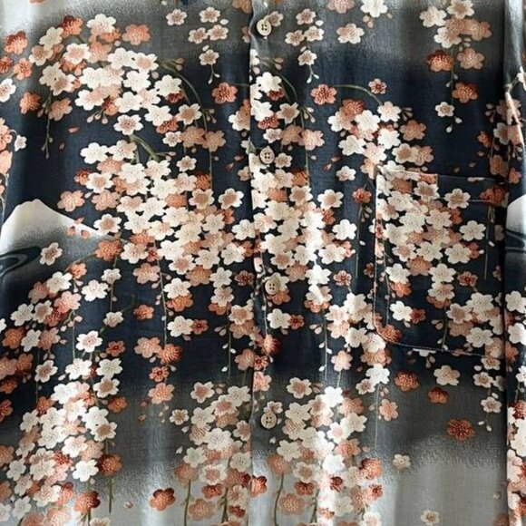 Floral Print Short Sleeve Button-Up Shirt - Picture 4 of 4